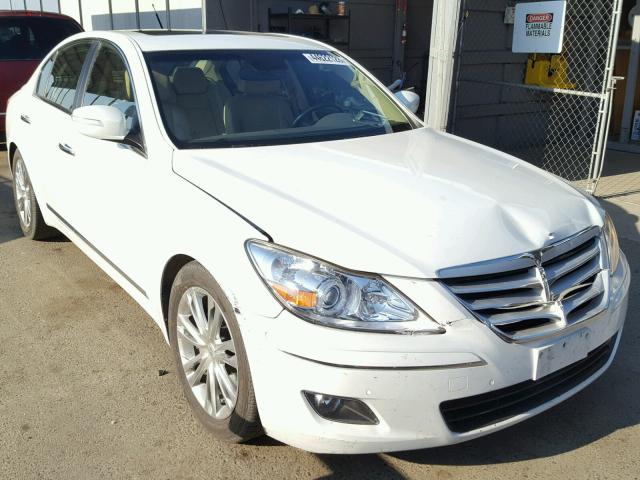 KMHGC46F69U047057 - 2009 HYUNDAI GENESIS 4. WHITE photo 1