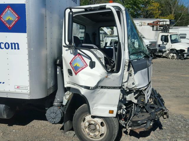 JALC4B16X77005741 - 2007 ISUZU NPR WHITE photo 9