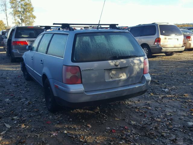 WVWND63B23E406976 - 2003 VOLKSWAGEN PASSAT GL BLUE photo 3