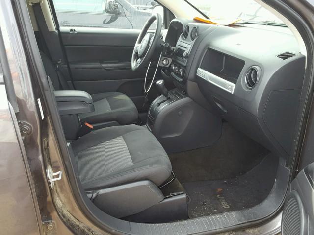 1C4NJDBB0FD423896 - 2015 JEEP COMPASS SP 灰色 照片 5