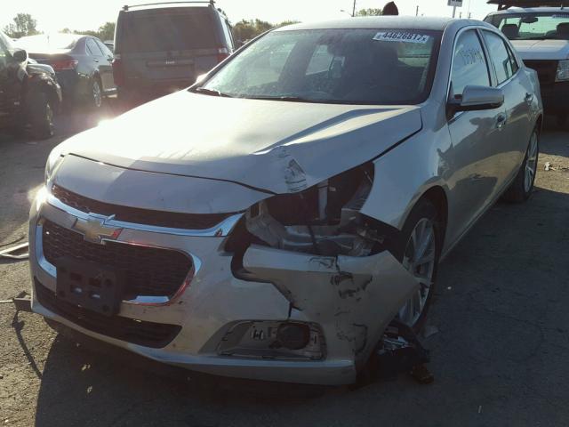 1G11E5SA1GF135819 - 2016 CHEVROLET MALIBU LIM SILVER photo 2