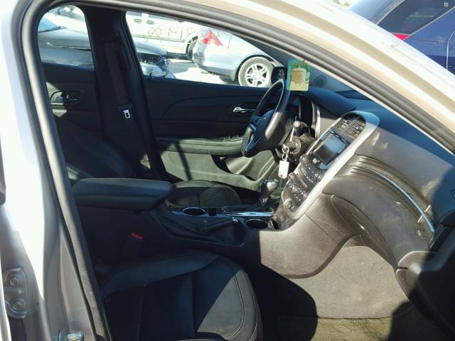 1G11E5SA1GF135819 - 2016 CHEVROLET MALIBU LIM 银色 照片 5