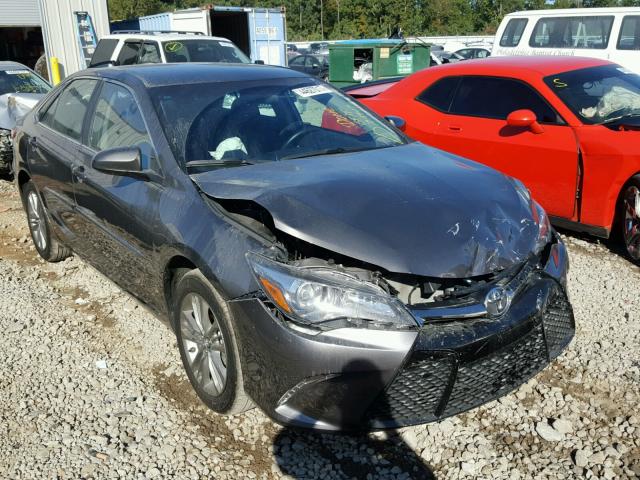 4T1BF1FK7HU344737 - 2017 TOYOTA CAMRY LE GRAY photo 1