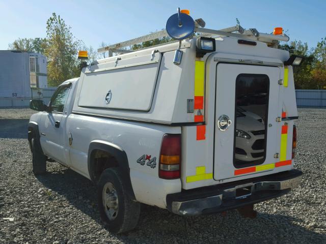 1GCHK24U82E185989 - 2002 CHEVROLET SILVERADO WHITE photo 3