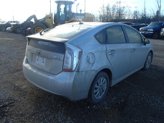 JTDKN3DP1D3037937 - 2013 TOYOTA PRIUS PLUG SILVER photo 4