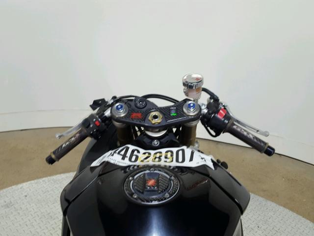 JS1GN7DA762114029 - 2006 SUZUKI GSX-R600 BLACK photo 17