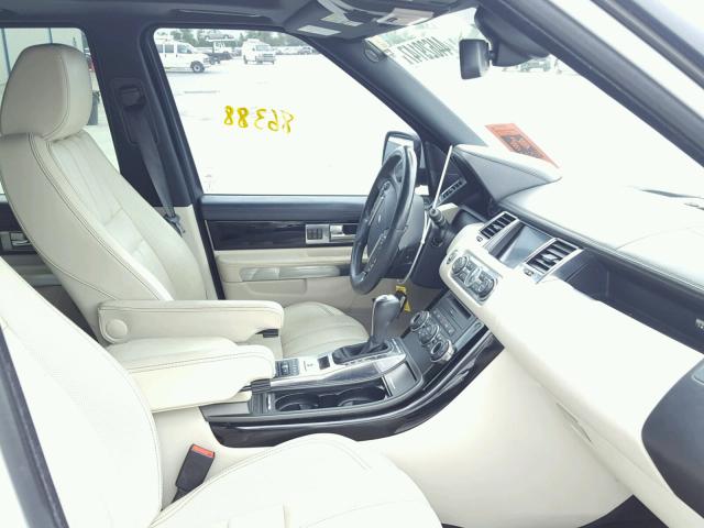 SALSH2E40DA782009 - 2013 LAND ROVER RANGE ROVE WHITE photo 5