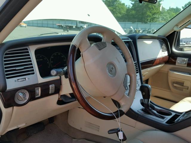 5LMEU68HX3ZJ52593 - 2003 LINCOLN AVIATOR 银色 照片 9