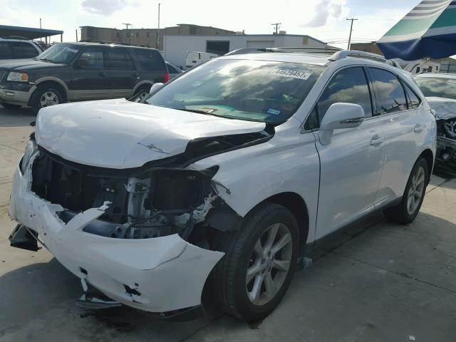 2T2ZK1BA5CC067826 - 2012 LEXUS RX 350 WHITE photo 2