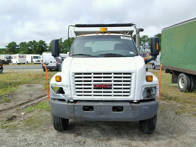 1GDP8C1305F519969 - 2005 GMC C8500 C8C0 WHITE photo 9