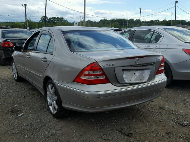 WDBRF84J03F380352 - 2003 MERCEDES-BENZ C 320 4MAT GRAY photo 3