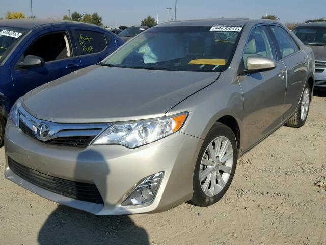 4T4BF1FK6ER352880 - 2014 TOYOTA CAMRY L SILVER photo 2