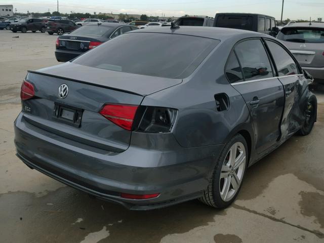 3VW4T7AJXHM338147 - 2017 VOLKSWAGEN JETTA GLI GRAY photo 4