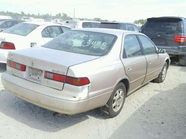 4T1BG22K5VU751802 - 1997 TOYOTA CAMRY CE GOLD photo 4