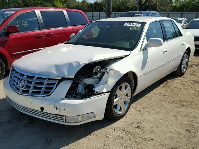 1G6KD57Y26U238250 - 2006 CADILLAC DTS WHITE photo 2