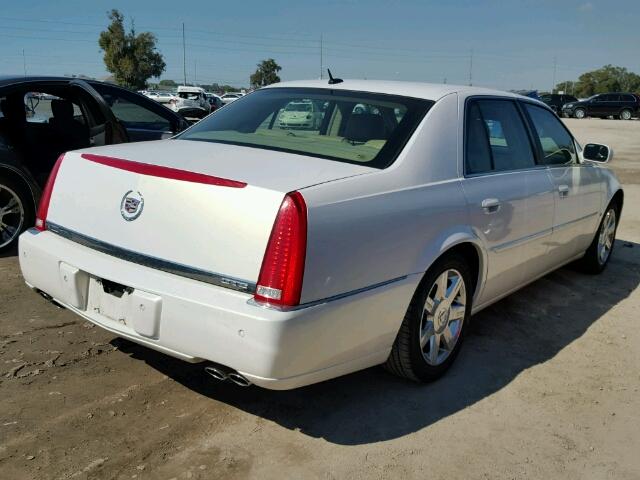 1G6KD57Y26U238250 - 2006 CADILLAC DTS WHITE photo 4