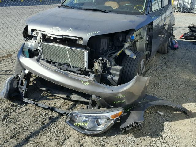 KNDJX3A54G7256235 - 2016 KIA SOUL ! GRAY photo 9