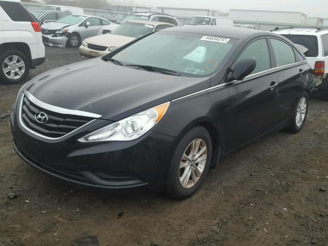 5NPEB4AC0BH126641 - 2011 HYUNDAI SONATA GLS BLACK photo 2