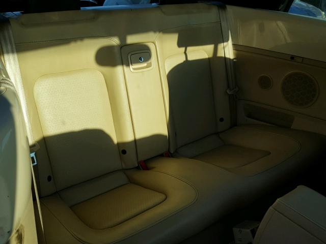 3VWCD31Y04M341955 - 2004 VOLKSWAGEN NEW BEETLE 奶油色 照片 6