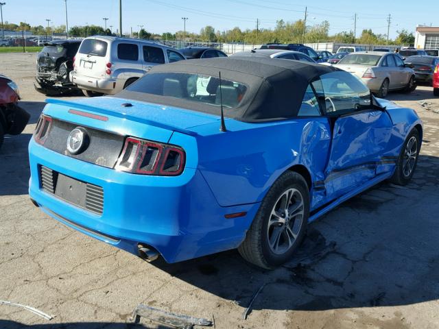 1ZVBP8EM3D5261806 - 2013 FORD MUSTANG BLUE photo 4