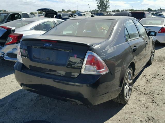 3FAHP07Z58R151453 - 2008 FORD FUSION SE BLACK photo 4