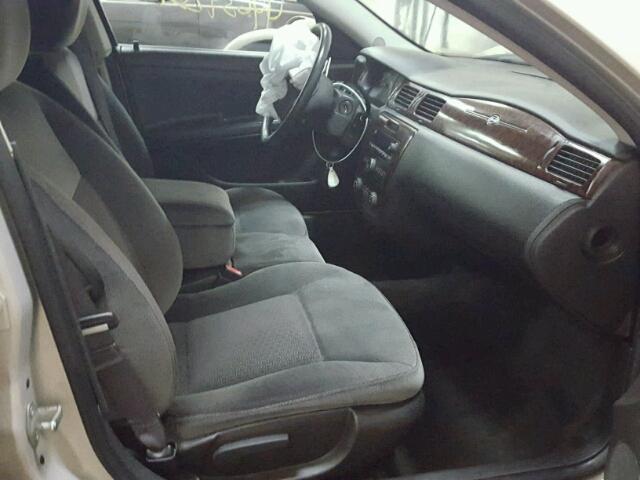 2G1WB5E34C1235734 - 2012 CHEVROLET IMPALA GRAY photo 5