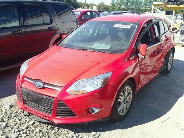 1FAHP3M27CL454427 - 2012 FORD FOCUS SEL RED photo 2