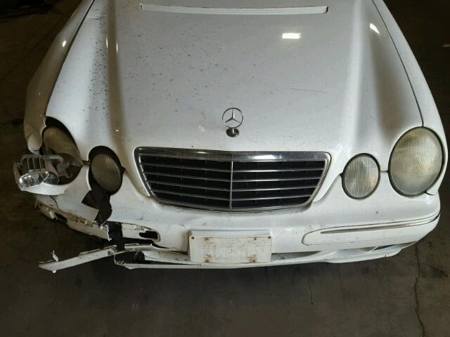 WDBJF65J71B352701 - 2001 MERCEDES-BENZ E 320 WHITE photo 7