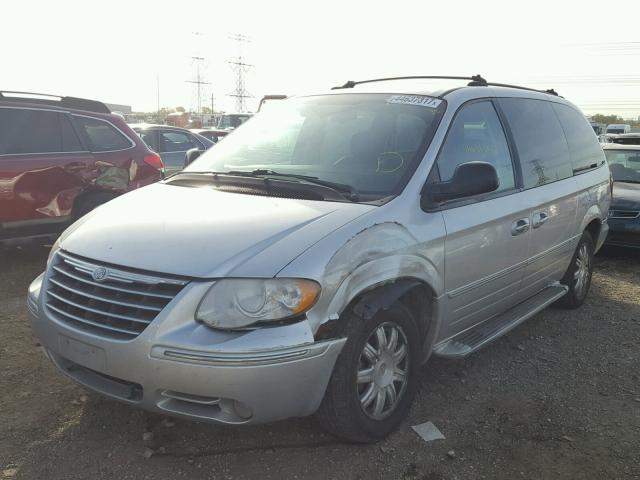 2C4GP54L55R501751 - 2005 CHRYSLER TOWN & COU SILVER photo 2