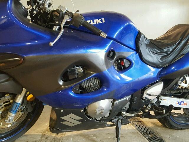 JS1GN79A922100166 - 2002 SUZUKI GSX600 F BLUE photo 9