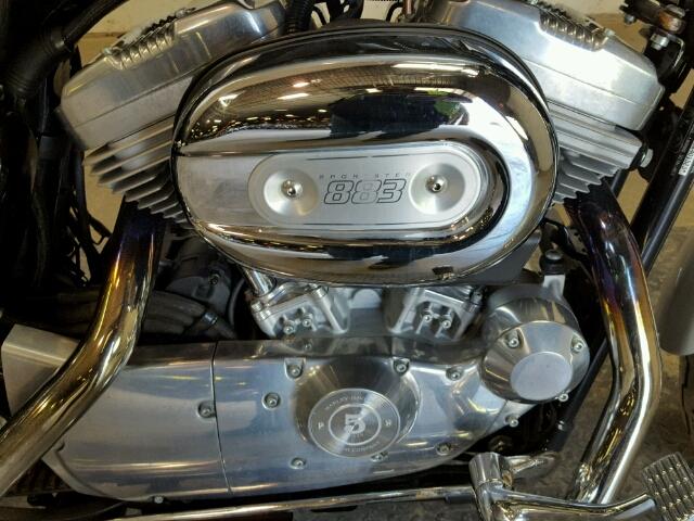 1HD4CMM115K401523 - 2005 HARLEY-DAVIDSON XL883 L SILVER photo 5