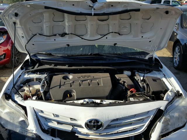 5YFBU4EE4DP164114 - 2013 TOYOTA COROLLA BA WHITE photo 7