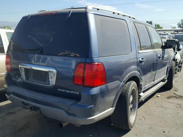 5LMFU27R13LJ36843 - 2003 LINCOLN NAVIGATOR Blau Foto 4