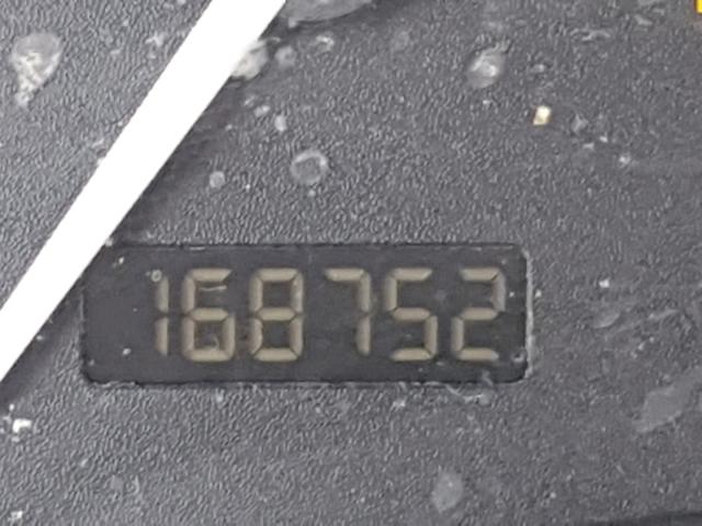 1G8ZY14782Z126614 - 2002 SATURN SC2 SILVER photo 8