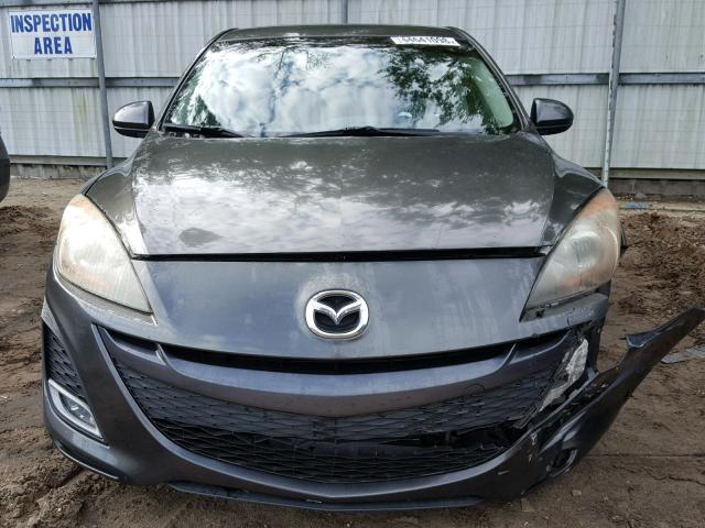 JM1BL1U55B1401360 - 2011 MAZDA 3 S GRAY photo 9