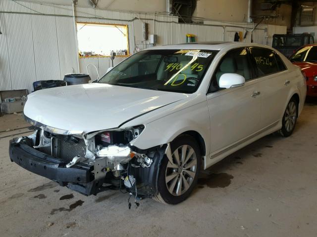 4T1BK3DB0CU440745 - 2012 TOYOTA AVALON BAS WHITE photo 2