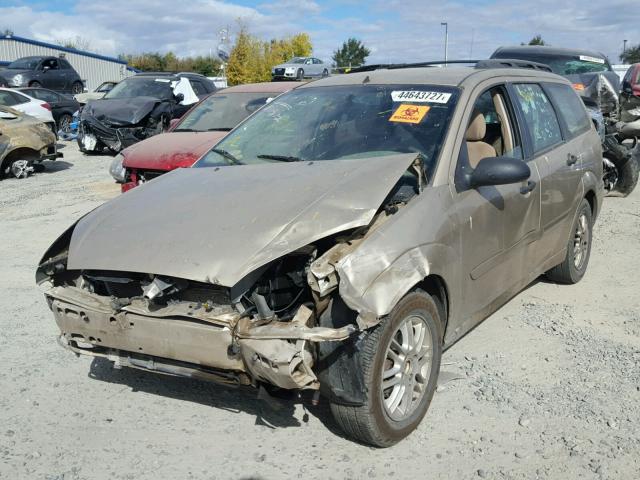 1FAFP36302W279996 - 2002 FORD FOCUS SE BROWN photo 2