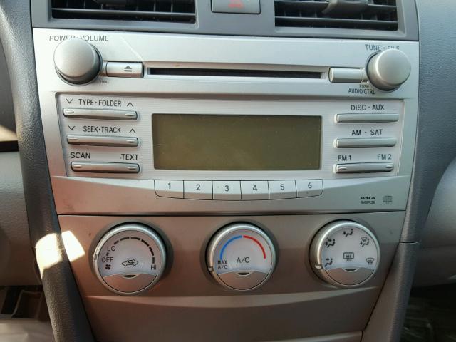 4T1BF3EK2BU583181 - 2011 TOYOTA CAMRY BASE SILVER photo 9