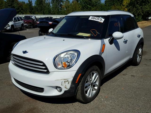 WMWZB3C50BWH94900 - 2011 MINI COOPER COU WHITE photo 2