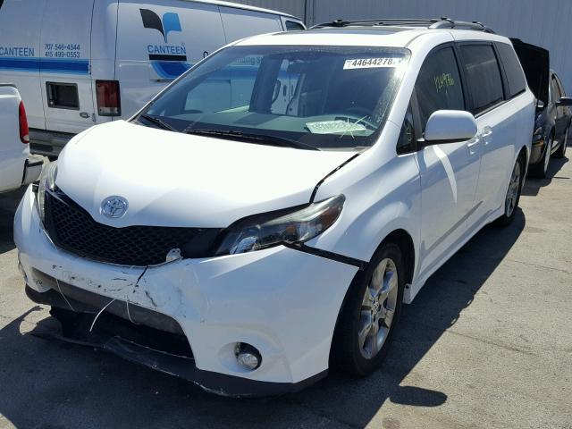 5TDXK3DC4BS151258 - 2011 TOYOTA SIENNA SPO WHITE photo 2