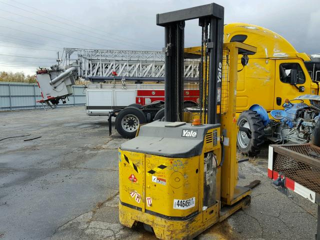 502135201 - 2003 YALE FORK TRUCK YELLOW photo 4