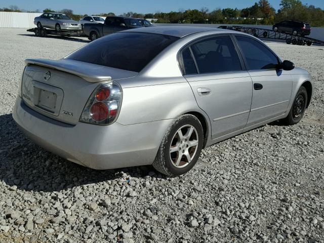 1N4AL11D05C346824 - 2005 NISSAN ALTIMA S SILVER photo 4