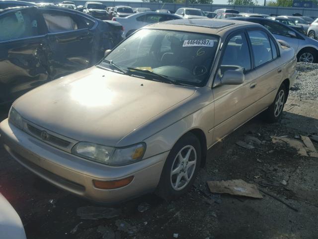 1NXBB02E7TZ484978 - 1996 TOYOTA COROLLA DX TAN photo 2