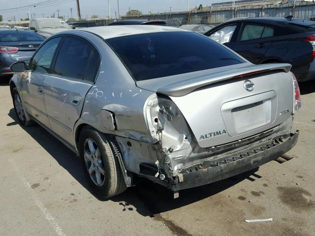 1N4AL11D05C219877 - 2005 NISSAN ALTIMA S SILVER photo 3