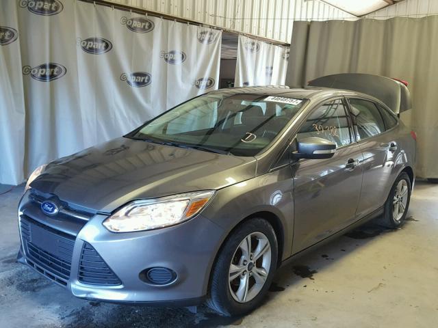 1FADP3F20EL435913 - 2014 FORD FOCUS GRAY photo 2