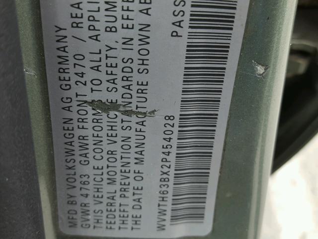 WVWTH63BX2P454028 - 2002 VOLKSWAGEN PASSAT GLX GREEN photo 10