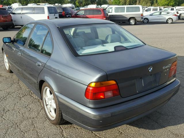 WBADN6347YGM66044 - 2000 BMW 540 I AUTO BLUE photo 3