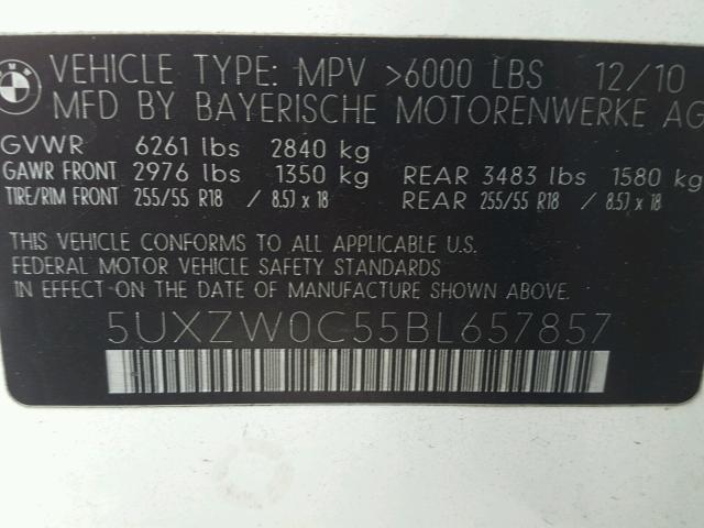 5UXZW0C55BL657857 - 2011 BMW X5 XDRIVE3 WHITE photo 10