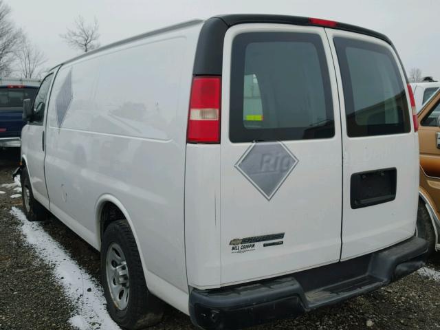 1GCSGAFX1C1196673 - 2012 CHEVROLET EXPRESS G1 WHITE photo 3