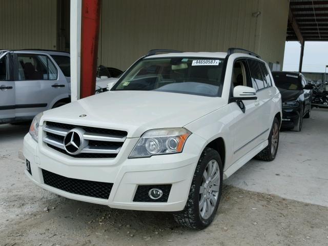 WDCGG8HB6AF390321 - 2010 MERCEDES-BENZ GLK 350 4M WHITE photo 2